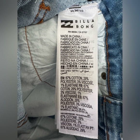 BILLABONG Blue Jean Shorts High-Waisted Frayed Hem 🩵🤍
*NEW WITH TAGS 🏷️ - Picture 8 of 8